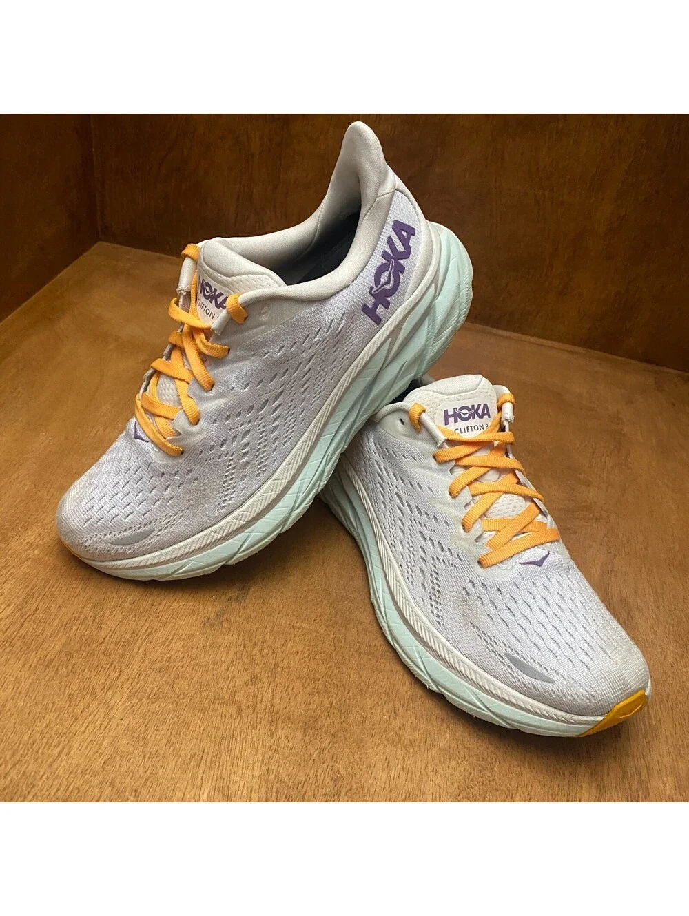 Hoka One One Clifton 8 Running Shoes Womens Sz 6.5 B White Sneakers 1119394 BDBW